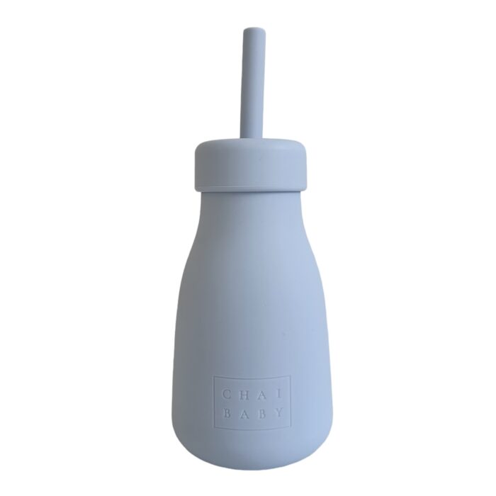 Blue colored smoothie bottle 100% food grade silicone with straw.